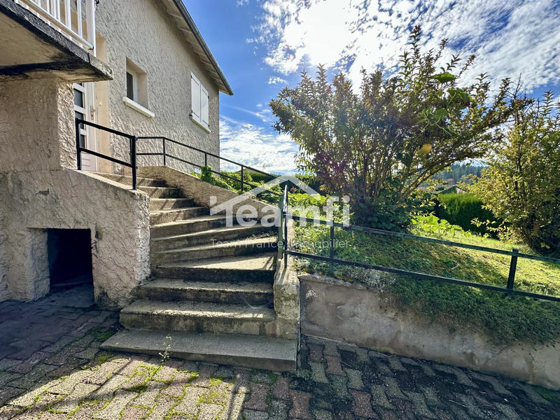 Maison - 110 m² - 5 pièces