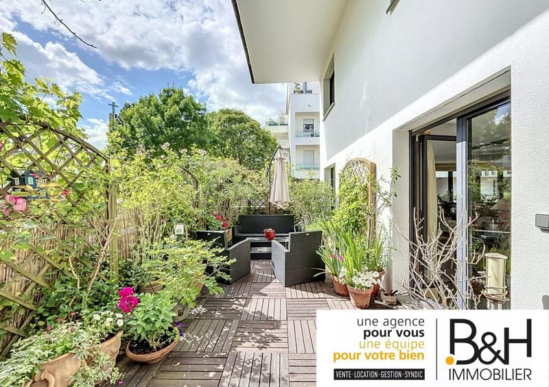 Appartement - 180 m² - 5 pièces