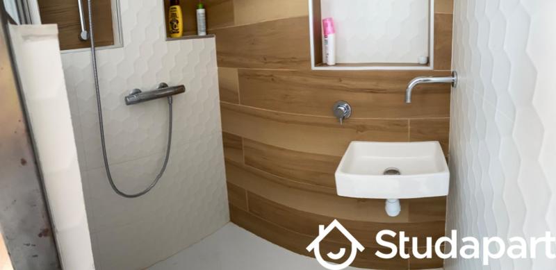 Chambre - 17 m² - 1 pièce