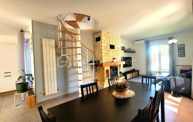 Maison - 135 m² - 6 pièces