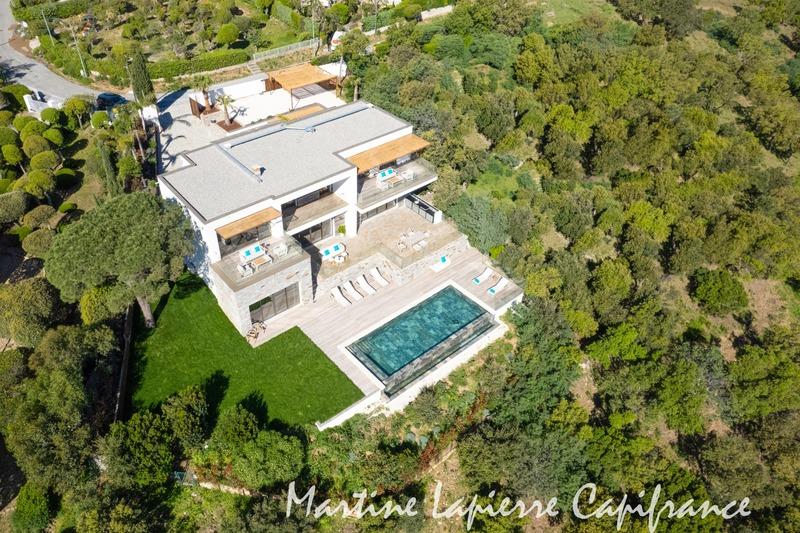 Maison d'architecte - 350 m² - 6 pièces