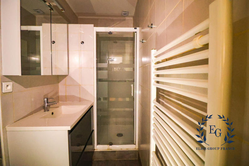 Appartement - 85 m² - 4 pièces