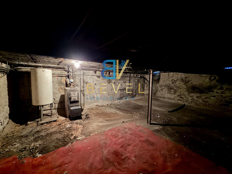 Local commercial - 111 m²