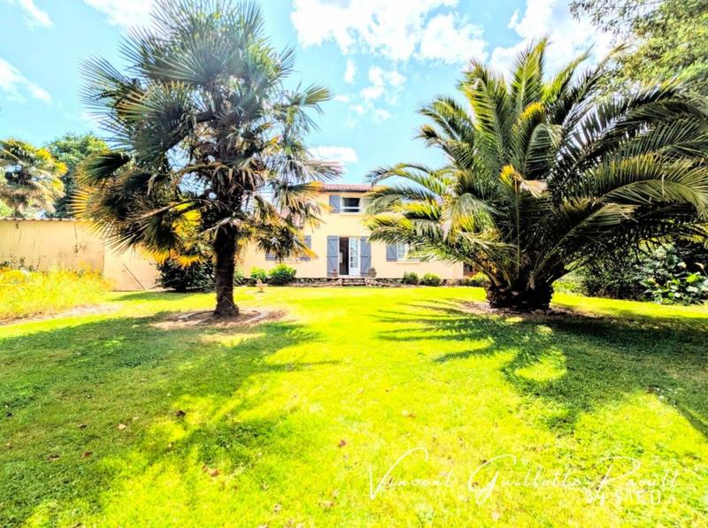 Maison - 190 m² - 6 pièces