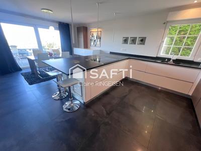 Maison - 273 m² - 6 pièces