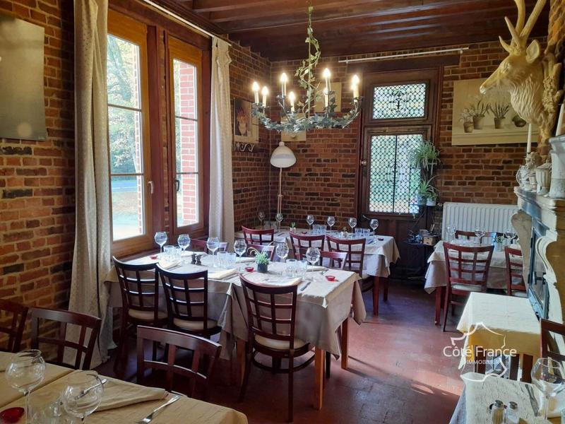 Propriété - 462 m² - 13 pièces