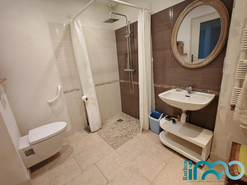 Maison ancienne - 250 m² - 8 pièces