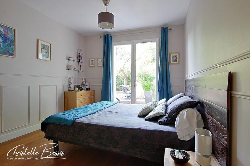 Maison - 189 m² - 8 pièces