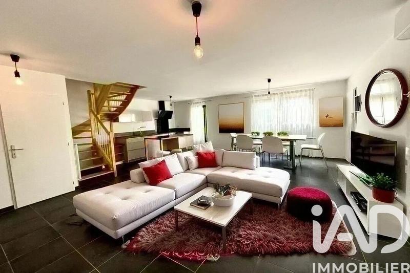 Maison - 93 m² - 4 pièces