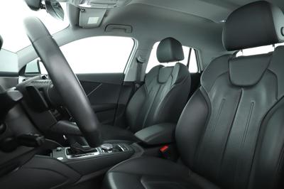 Audi Q2 35 Tfsi Design Luxe s tronic 150 ch