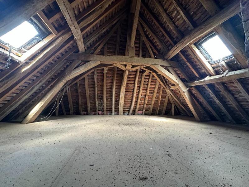 Maison en pierre - 96 m² - 4 pièces