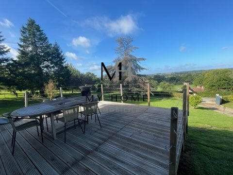 Maison traditionnelle - 90 m² - 5 pièces