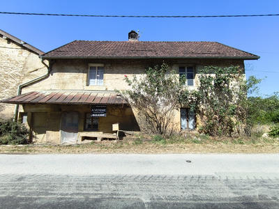 Maison de village - 170 m² - 6 pièces