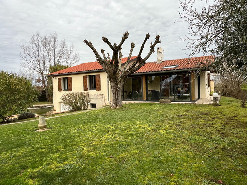 Maison - 105 m² - 5 pièces