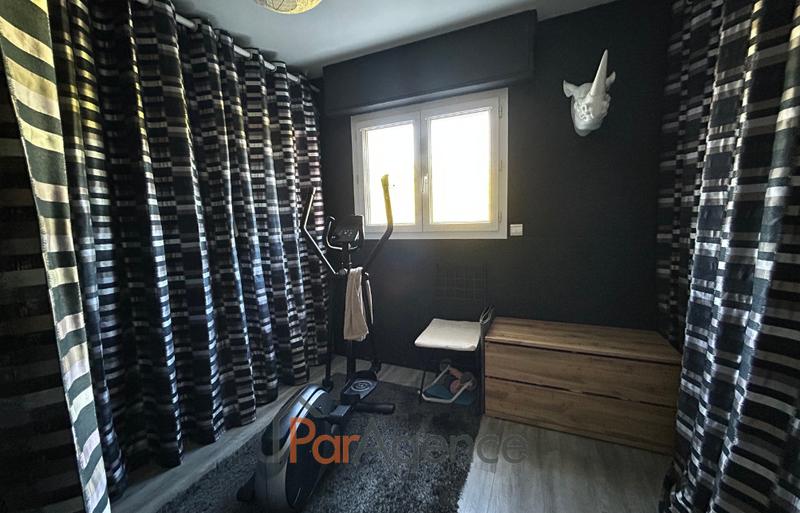 Maison - 246 m² - 6 pièces