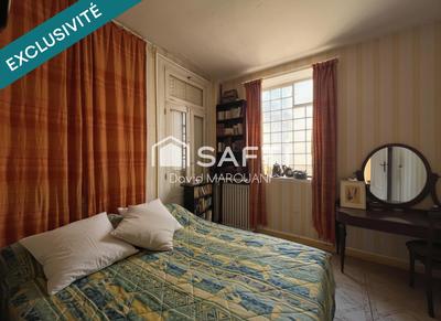 Maison - 243 m² - 8 pièces