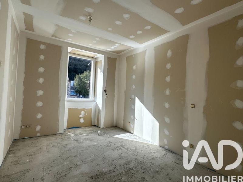 Appartement - 183 m² - 6 pièces