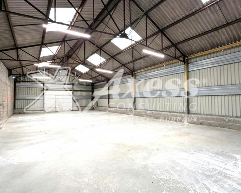 Entrepôt - 235 m²