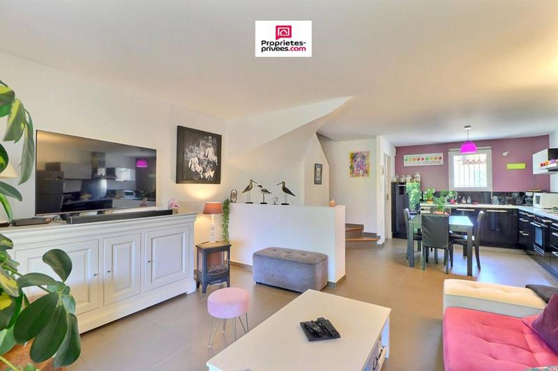 Maison - 98 m² - 4 pièces