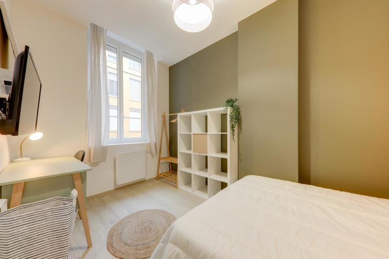 Appartement - 83 m² - 5 pièces