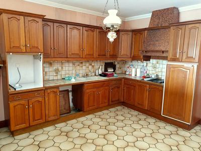 Maison - 182 m² - 7 pièces