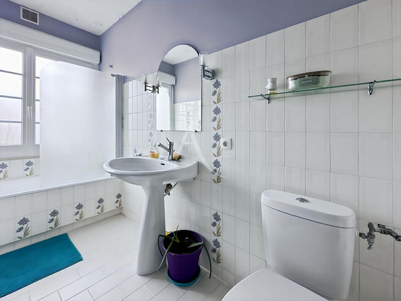 Maison - 196 m² - 6 pièces