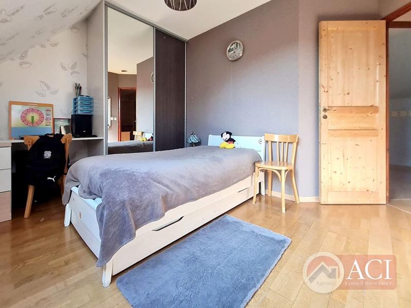 Maison - 97 m² - 5 pièces