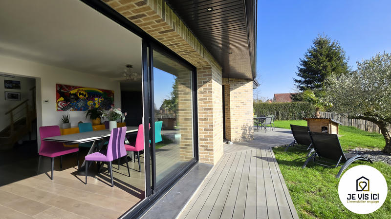Maison - 199 m² - 8 pièces