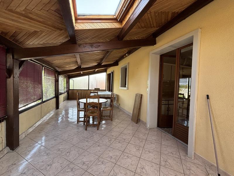 Maison - 87 m² - 7 pièces