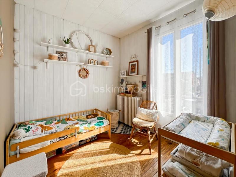 Maison traditionnelle - 153 m² - 6 pièces