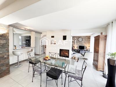 Maison - 146 m² - 6 pièces