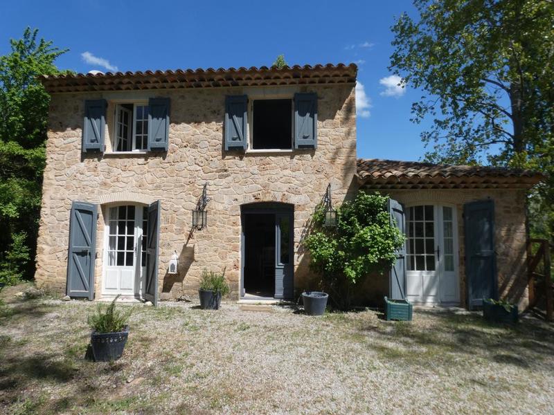 Villa - 305 m² - 9 pièces