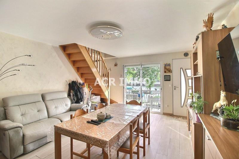 Maison - 60 m² - 3 pièces