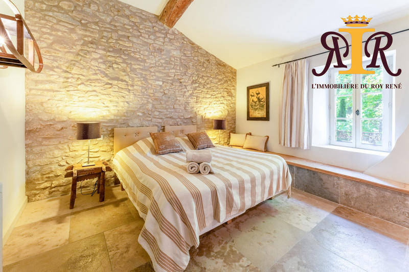 Bastide - 450 m² - 12 pièces