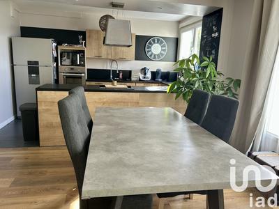 Appartement - 82 m² - 3 pièces