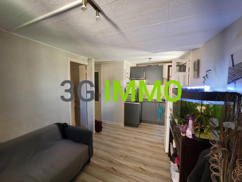 Immeuble - 90 m² - 7 pièces