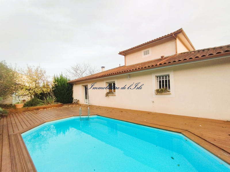 Maison - 134 m² - 6 pièces