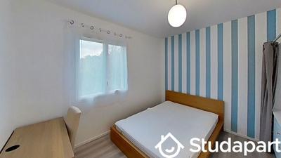 Chambre - 118 m² - 1 pièce