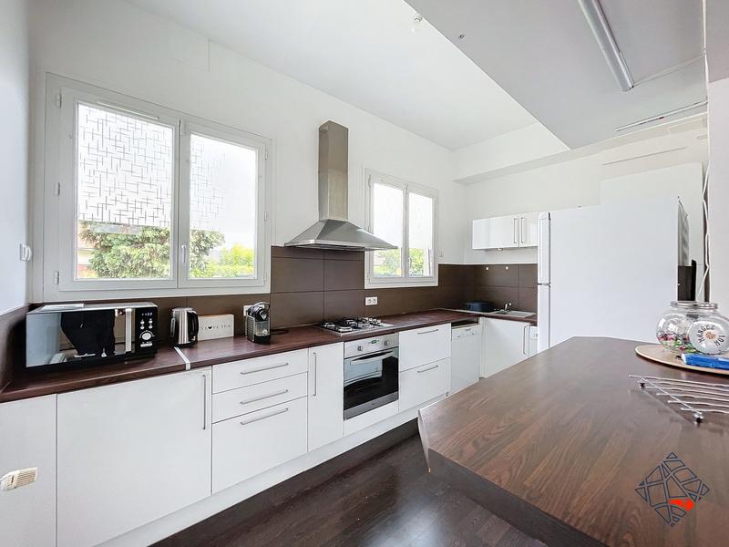 Maison - 91 m² - 5 pièces