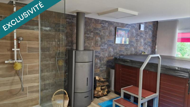 Maison - 244 m² - 8 pièces