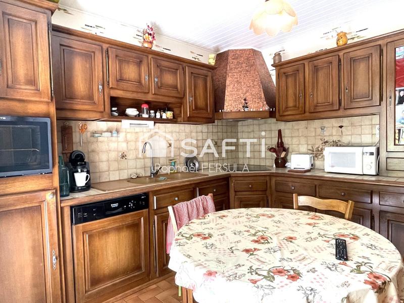 Maison - 121 m² - 5 pièces