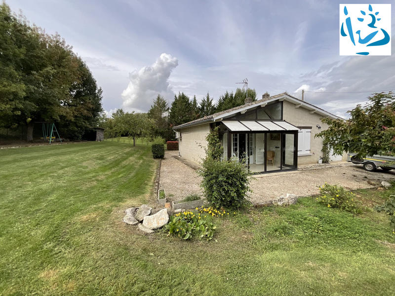 Maison - 172 m² - 9 pièces