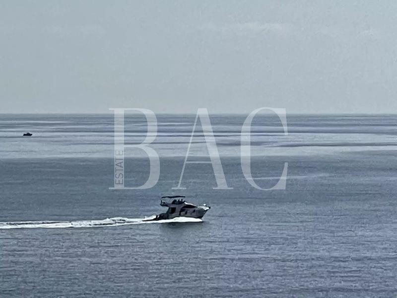 Villa - 250 m² - 7 pièces