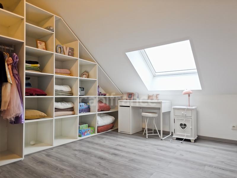 Maison - 200 m² - 7 pièces