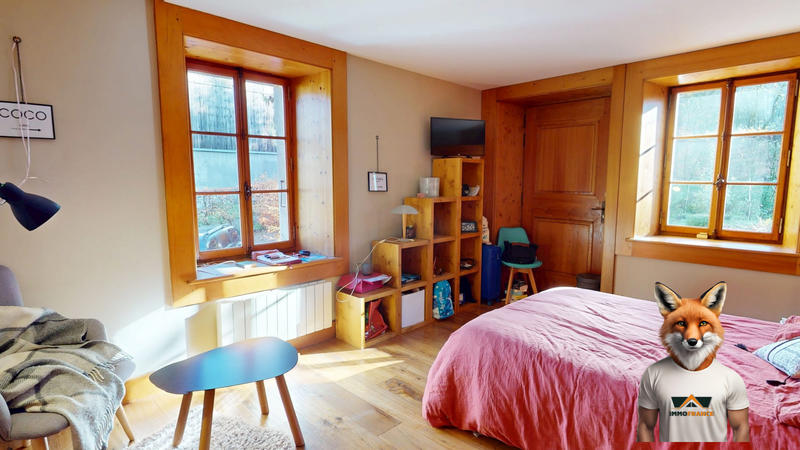 Maison - 246 m² - 7 pièces