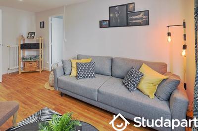 Chambre - 10 m² - 1 pièce