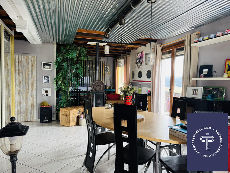 Maison - 85 m² - 4 pièces