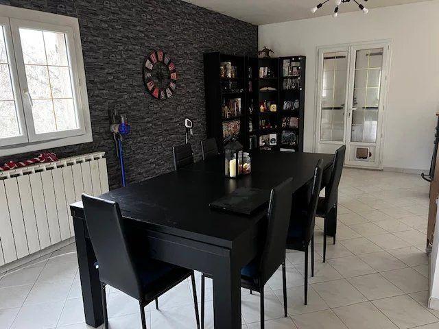 Maison - 145 m² - 5 pièces