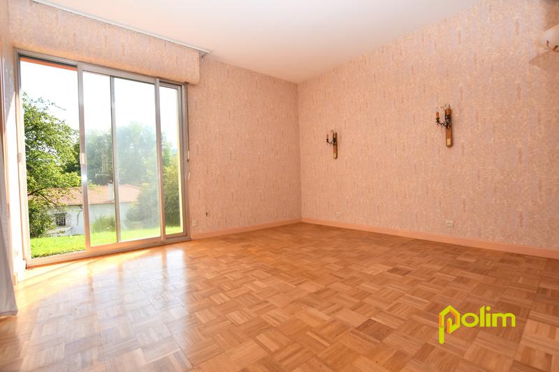 Maison - 257 m² - 7 pièces