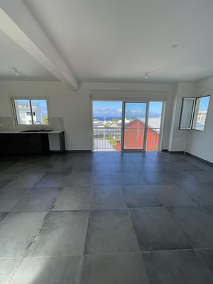 Maison - 97 m² - 4 pièces